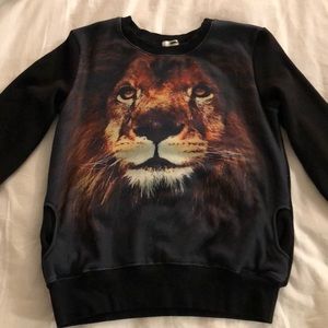 Lion sweater